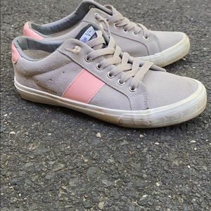 Barely worn vintage Havana sneakers